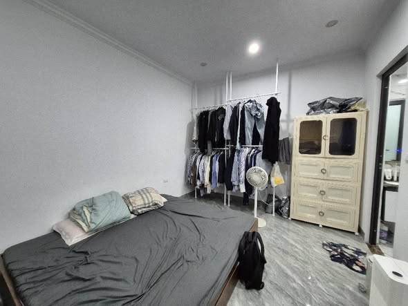 7.2 TỶ - NGAY PARKCITY – 30/35M X 5 TẦNG – THANG MÁY – Ô TÔ ĐỖ