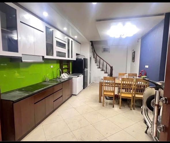 Cần cho thuê nhà riêng ngõ 27 Võ Chí Công, Cầu Giấy