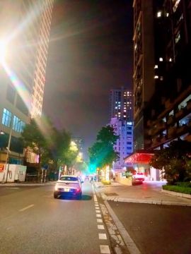 NGỤY NHƯ KOMTUM - LÊ VĂN LƯƠNG .VỊ TRÍ ĐẸP- Ở SƯỚNG - KINH DOANH VP TỐT. VỈA HÈ - PHÂN LÔ - Ô TÔ.