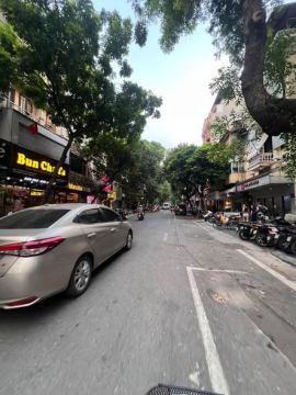 Phố Bạch Mai Kinh Doanh Đỉnh 15.8 Tỷ! 7 Tầng Mặt Tiền 8m -Thang Máy -Lh 0845666479