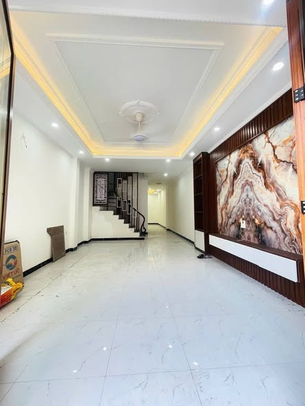 Cho thuê nguyên căn Tam Trinh mặt ngõ thông ÔTÔ 65M2 x 6TẦNG THANG MÁY 6phong khép kín 18tr/th. Ở...
