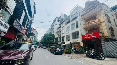 Cho thuê nhà mặt phố NGUYỄN HY QUANG - ĐỐNG ĐA