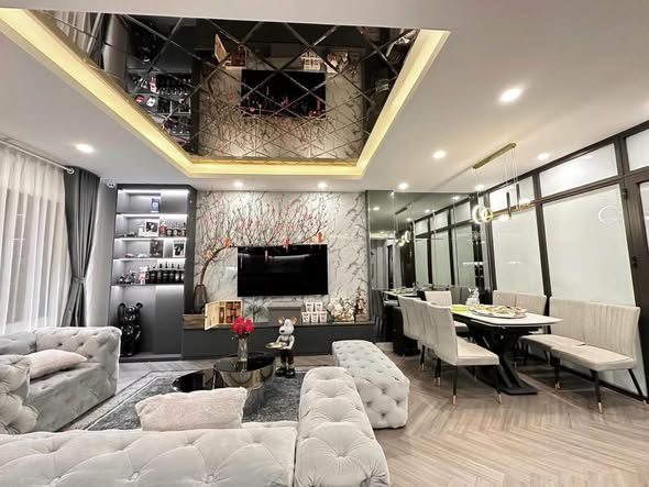 Nhà siêu đẹp 6 tầng thang máy gara ô tô Hoàng Văn Thái Thanh Xuân xách va li về ở chỉ nhỉnh 23 tỷ
