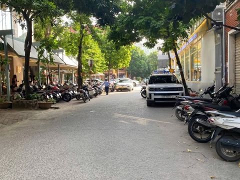 LÀNG VIỆT KIỀU CHÂU ÂU – VỊ TRÍ VIP – Ô TÔ TRÁNH - VỈA HÈ - KINH DOANH