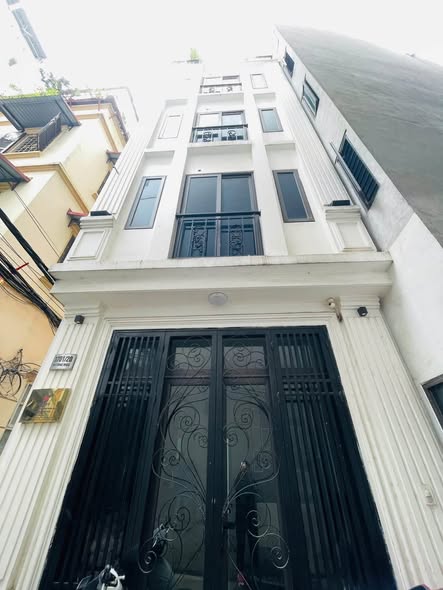 BÁN NHÀ PHÂN LÔ HỒ TÙNG MẬU - CẦU GIẤY. NHÀ VỀ Ở NGAY. TẶNG NỘI THẤT.LÔ GÓC. THÔNG TIN VÀ ẢNH CHUẨN.
