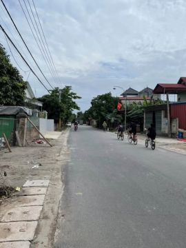 MẶT ĐƯỜNG 205, ĐỨC NHUẬN, GẦN NGÃ TƯ CHỢ ĐÔNG TẢO - KHOÁI CHÂU