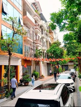 QUÁ HIẾM MỸ ĐÌNH, HÀM NGHI - PHÂN LÔ VỈA HÈ - OTO TRÁNH - KDOANH ĐỈNH