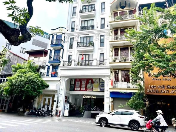 Tuệ Tĩnh, Hai Bà Trưng 75m² x 5 tầng, mặt tiền 4,5m, hợp thời trang, làm đẹp, 55 triệu