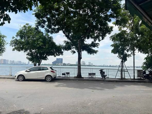 NGUYỄN ĐÌNH THI TÂY HỒ .VIEW HỒ TÂY LÔ GÓC 3 THOÁNG . ĐOẠN ĐẸP KINH DOANH ĐA NGÀNH