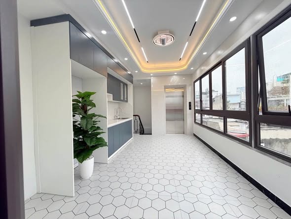 HÀO NAM- 32m - 6 TẦNG THANG MÁY- 10.3 TỶ - FULL NỘI THẤT - VỀ Ở NGAY - NGÕ RỘNG THOÁNG 3 GÁC VÀO ...