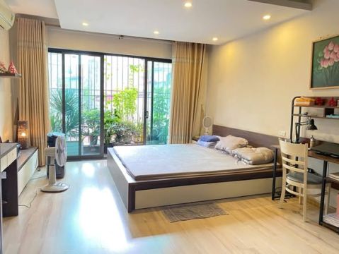 NGỌC THỤY TRONG ĐÊ VỊ CHÍ VÀNG dt 40m 5tầng giá 7.5tỷ còn thương lượng