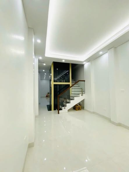 NHÀ PHÂN LÔ HỒ TÙNG MẬU – GARA ÔTÔ – THANG MÁY | 50M² – 5 TẦNG – 20.5 TỶ