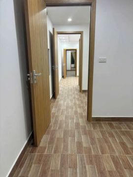 Thanh xuân bắc, e cho thuê tầng 4. dtsd 100m. 4 ngủ. 1 phòng khách. 2vs. Có 2. điều hòa. 2. bình ...