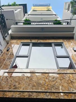 NHÀ ĐẸP XÂY MỚI TÔN THẤT TÙNG  - 6 TẦNG THANG MÁY - TT ĐỐNG ĐA - GẦN CÁC TRƯỜNG ĐH LỚN - BV ĐẠI H...