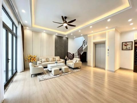 – SÁT NGOẠI GIAO ĐOÀN – LÔ GÓC 6 TẦNG THANG MÁY - Ô TÔ ĐỖ CỔNG