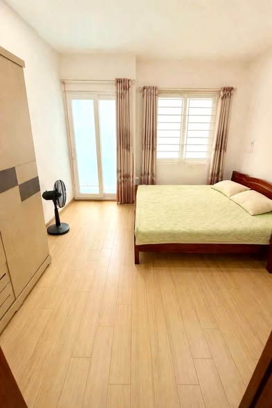 Ngõ nông, 3 ngủ rộng - cạnh Tân Mai - 42m2 - 6 tỷ 8