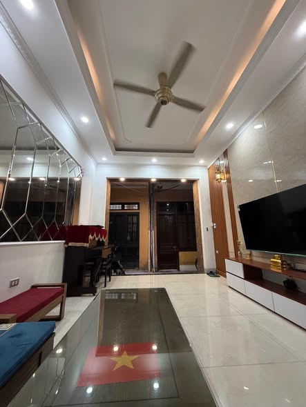 #Phân lô trung tâm Nguyễn Viết Xuân Hà Đông 4 tầng dân xây chắc chắn , phòng ngủ các tầng đều có ...