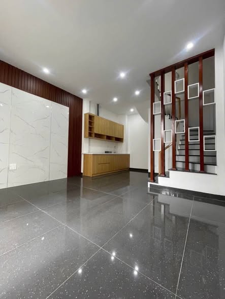 Mình cần bán căn nhà 32m2 xây 4 tầng ở Phụng Châu , Chương Mỹ - Gần trường Đại Học TDTT . Giá 2,7...