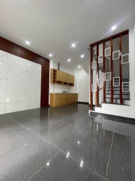Mình cần bán căn nhà 32m2 xây 4 tầng ở Phụng Châu , Chương Mỹ - Gần trường Đại Học TDTT . Giá 2,7...