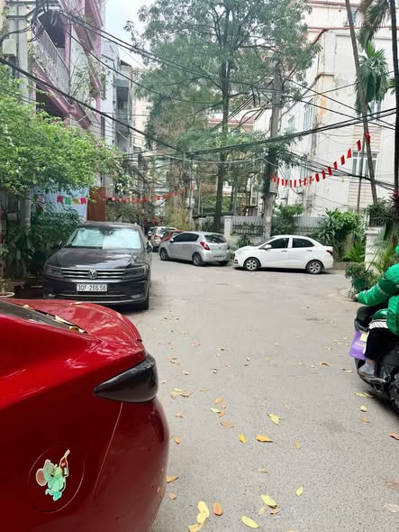 PHÂN LÔ OTO TRÁNH - GẦN HỒ TÂY THOÁNG MÁT - BIỆT THỰ SÂN VƯỜN - Ở SƯỚNG