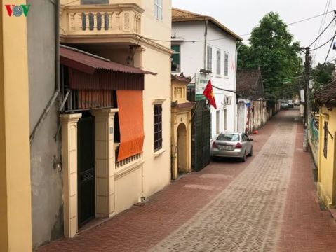 NHÀ XƯỞNG 236M Ô TÔ TRÁNH ĐÔNG NGẠC, SÁT PHẠM VĂN ĐỒNG - 35 TỶ