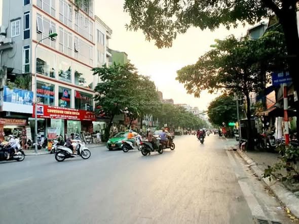 5,8 TỶ - THANH NHÀN - 39M2*3 TẦNG - MẶT TIỀN 4M - NGÕ NÔNG, THÔNG TỨ TUNG