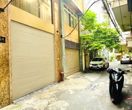 TRUNG KÍNH CẦU GIẤY – Ô TÔ TRÁNH – 8 TẦNG THANG MÁY – NHÀ MỚI KINH DOANH