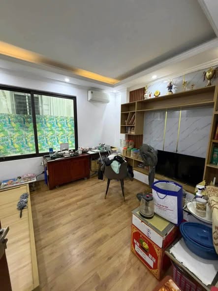 BÁN NHÀ 5 TẦNG 33 m - mt 5.2 m - THANG MÁY – PHAN ĐÌNH GIÓT – HƠN 8 tỷ