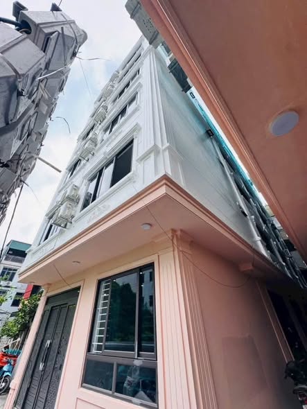 Bán nhà Cổ Nhuế 40m² 6 tầng, giá 7.9 tỷ Bắc Từ Liêm