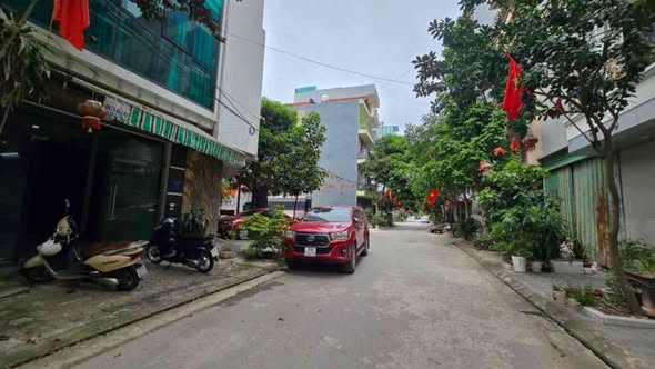 Rẻ sập sàn 50 m2 4 Tầng Phân Lô Ô tô tránh vỉa hè rộng, đi bộ ra Công viên KĐT Đô Nghĩa VIP ĐẸP g...