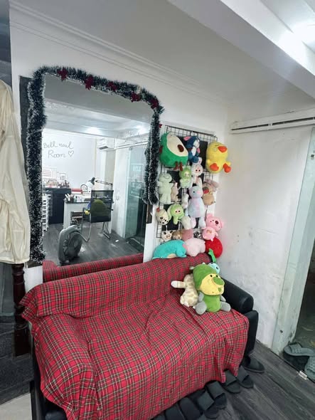 Cho thuê nhà ở ngõ 35 đường Láng, Đống Đa. 10tr