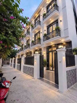 2,75 tỷ có ngay nhà mới tinh xây dựng 4 tầng tại Phụng Châu Chương Mỹ