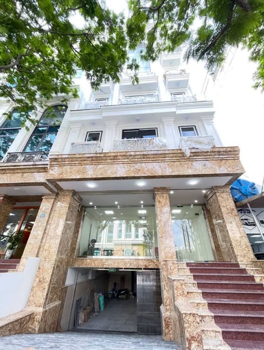 TÒA CHDV CAO CẤP - 8 TẦNG THANG MÁY - YÊN HÒA - CẦU GIẤY