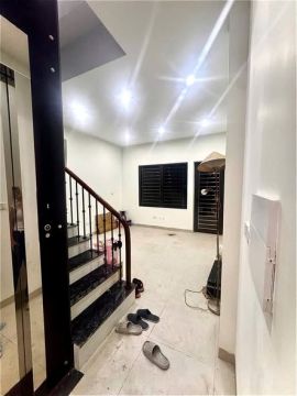 CHO THUÊ NHÀ KHU PHÂN LÔ Ô CHỢ DỪA – XÃ ĐÀN | NHÀ MỚI XÂY, CÓ THANG MÁY