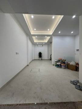 Cần bán căn nhà ngõ 1150 đường Láng, Láng Thượng, Đống Đa. Nhà xây mới  tầng thang máy, thoáng tr...