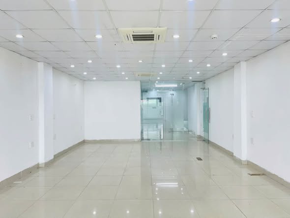 CHÍNH CHỦ CHO THUÊ SÀN VĂN PHÒNG NGỤY NHƯ KON TUM - VỊ TRÍ VÀNG 115M2