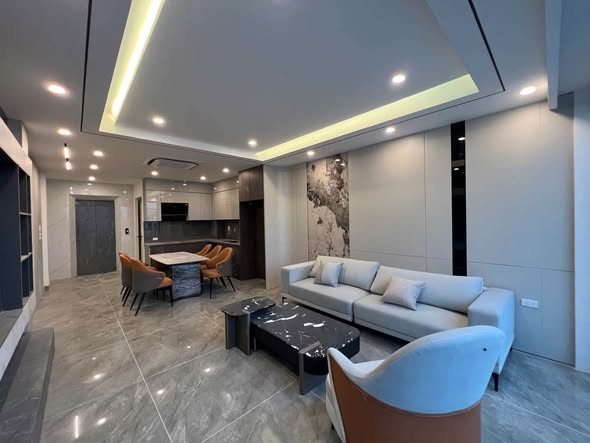 Chủ giảm chào 3 tỷ thanh khoản nhanh nhà 52m2 x 6 tầng thang máy trung tâm Ngọc Thuỵ