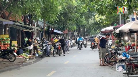 5 tỷ xíu - Văn Quán, ngay chợ dương lâm. Nhà 5 tầng.