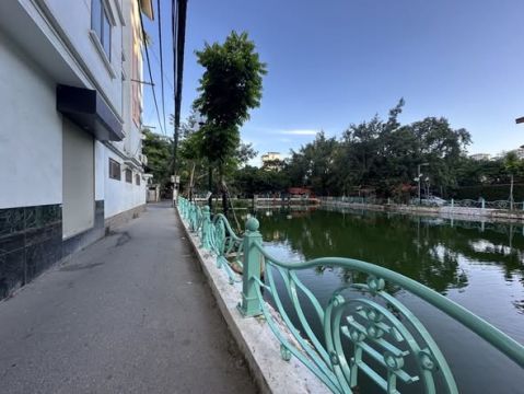 ĐẦU TƯ VÀNG – VỊ TRÍ HIẾM – GẦN HỒ QUAN NHÂN