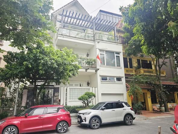 SIÊU PHẨM BIỆT THỰ LIỀN KỀ KĐT MỸ ĐÌNH 1 - PHỐ HÀM NGHI – VỈA HÈ MÊNH MÔNG – Ô TÔ TRÁNH DỪNG ĐỖ N...