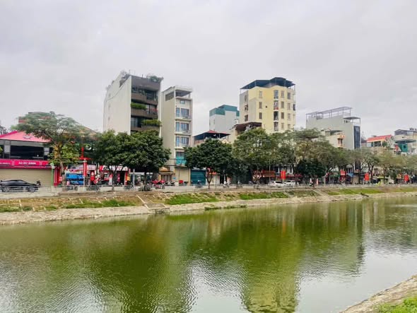 Toà Building Văn phòng Hoàn Công View Riverside cạnh vành đai 2.5