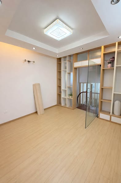 PHẠM HÙNG - THIÊN HIỀN - NHỈNH 7 TỶ - NHÀ DÂN XÂY 6 TẦNG - MT 4M .