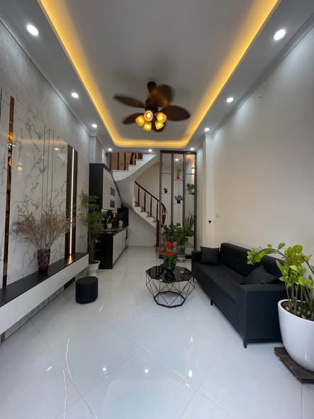 Gốc Đề . Minh Khai - Diện Tích 25m - 4 Tầng - Chỉ 6.2 Tỷ