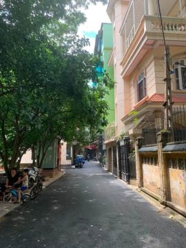 9.8TỶ - NHÀ NGÕ 178 TÂY SƠN - 40M2*5T - 10M RA OTO - DÂN XÂY .