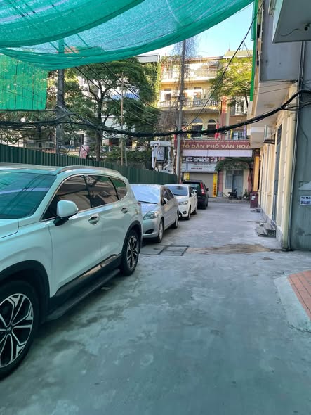 Chỉ 9 tỷ, 9 tỷ , 9 tỷ nhà Phố Văn Quán