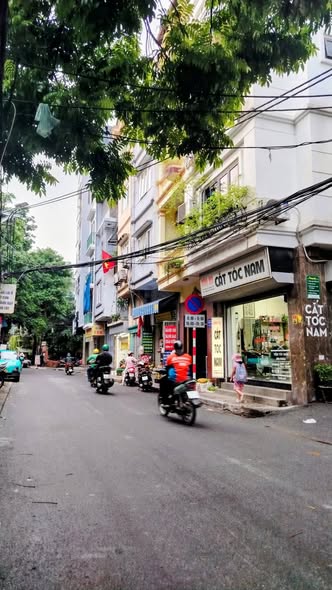 Phố Nguyễn Văn Trỗi - Kết nối Giải Phóng với Lê Trọng Tấn, Nguyễn Lân, Hà Kế Tấn...