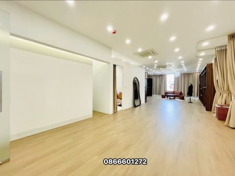 CHÍNH CHỦ CHO THUÊ VĂN PHÒNG ,STUDIO PHỐ XÃ ĐÀN - ĐỐNG ĐA 120M RẺ CÓ 102