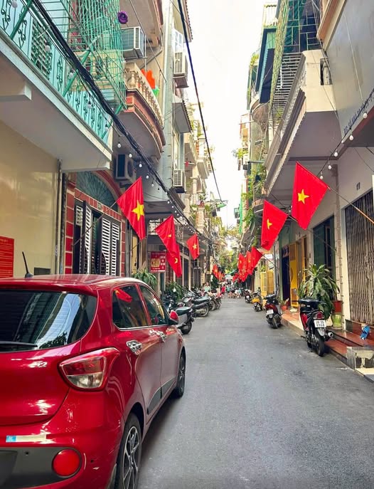 Quá Đẹp-Chỉ 6 tỷ nhà 6 tầng thang máy Tây Mỗ, NTL, ngõ ô tô
