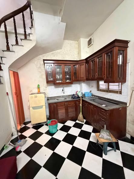 3.6TỶ NHÀ ĐẤT 5 TẦNG_KHÂM THIÊN_ĐỐNG ĐA 20M2/SÀN_SỔ ĐỎ SẴN VUÔNG KO LỖI PHONG THỦY