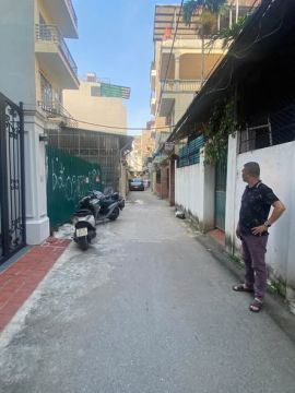 Cần bán nhà gấp.            Vị trí- ngõ 57 hàm long-phường Cửa Nam-cách 500 m ra tới hồ gươm-￼ di...